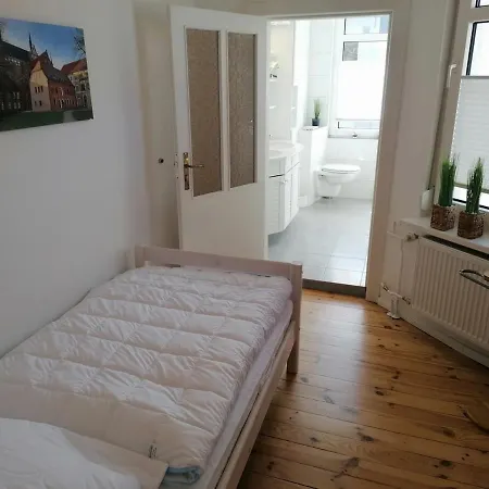 Marienblick Mit Parkplatz - Abc325 By Abcwismar